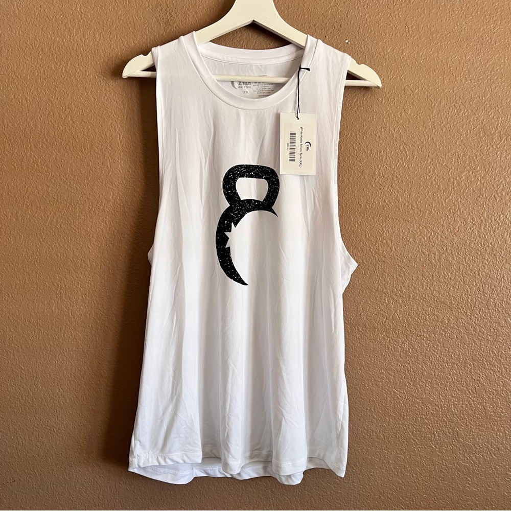 ZYIA White Kettle Moon Tank Size XXL NWT